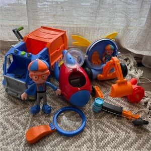 Blippi Toy Bundle 💙🧡